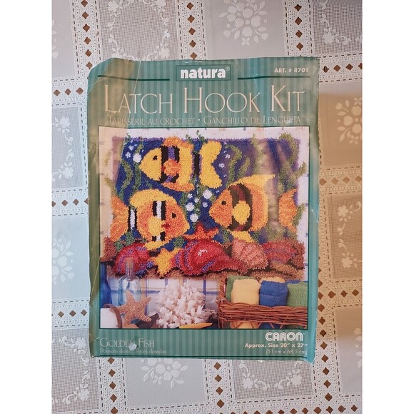 Golden Fish Latch Hook Kit R701 20" X 27" Caron International Natura Vintage - Picture 1 of 2
